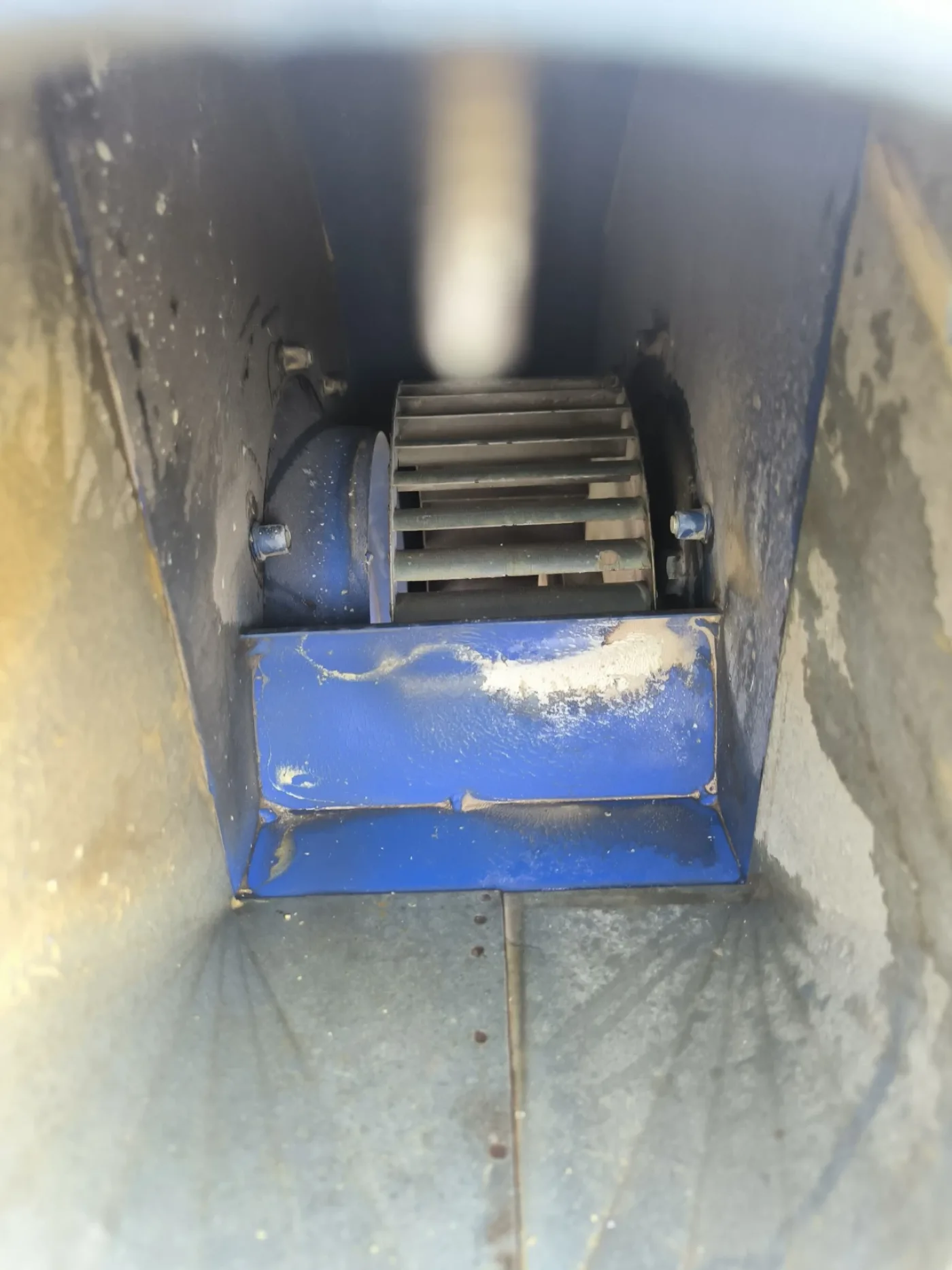 USED FUTURE EXTRACTION FU-3-0 INDUSTRIAL VACUUM CLEANER - 3