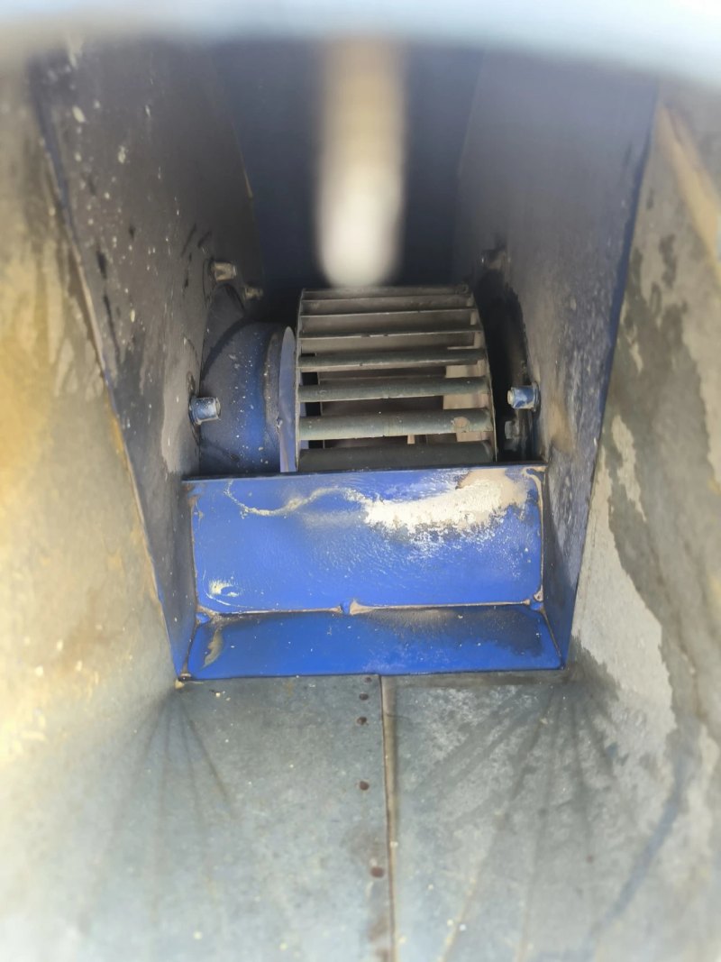 USED FUTURE EXTRACTION FU-3-0 INDUSTRIAL VACUUM CLEANER