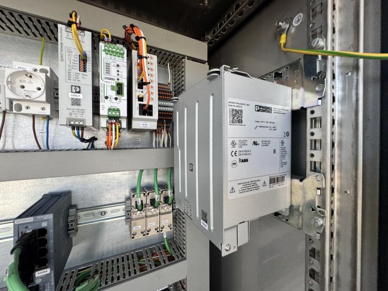 Elmon Electric Patch Cabinet