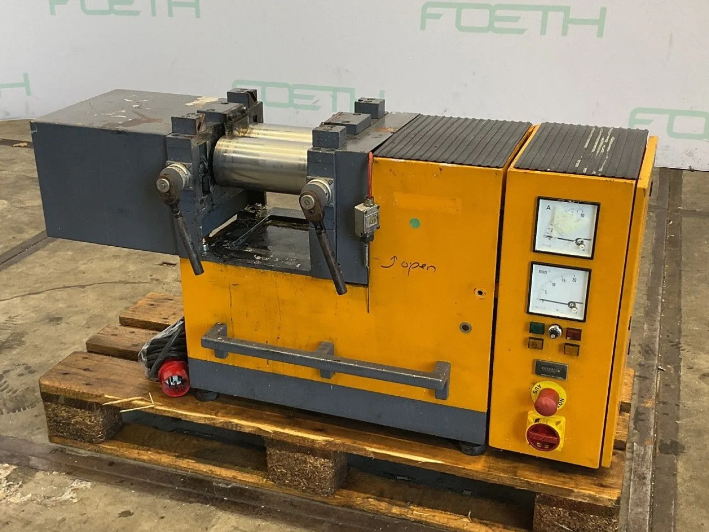 Collin Tischwalzwerke - Mixing mill - 4
