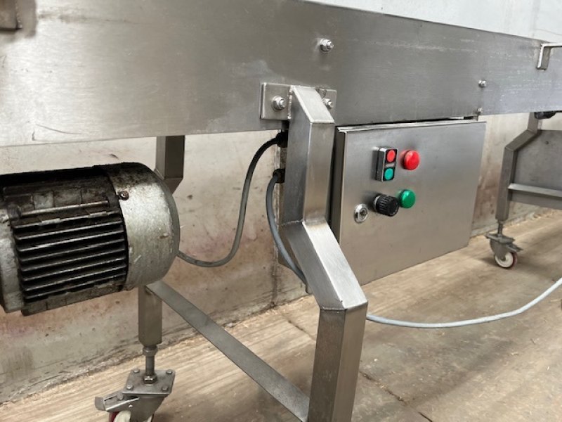 Conveyor 4.5m Long x 240mm