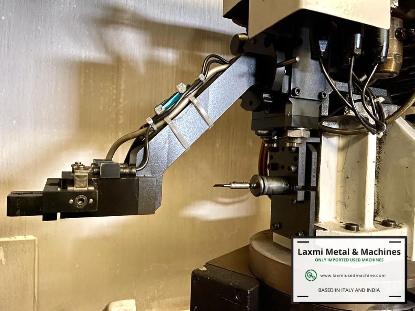 5 AXIS CNC - TOOL & CUTTER GRINDER, SCHUTTE - WU405 - Laxmi Metal & Machines, Rohtak - 2