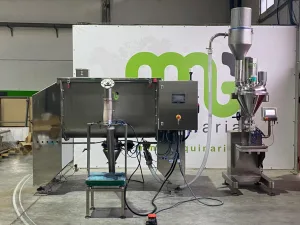 MEZCLADORA DE BANDAS 1.000L CAPACIDAD CON CÉLULAS DE CARGA, SISTEMA DE DOSIFICADO EN SACOS Y ENVASADORA DE POLVO EL BOTES O BOLSAS