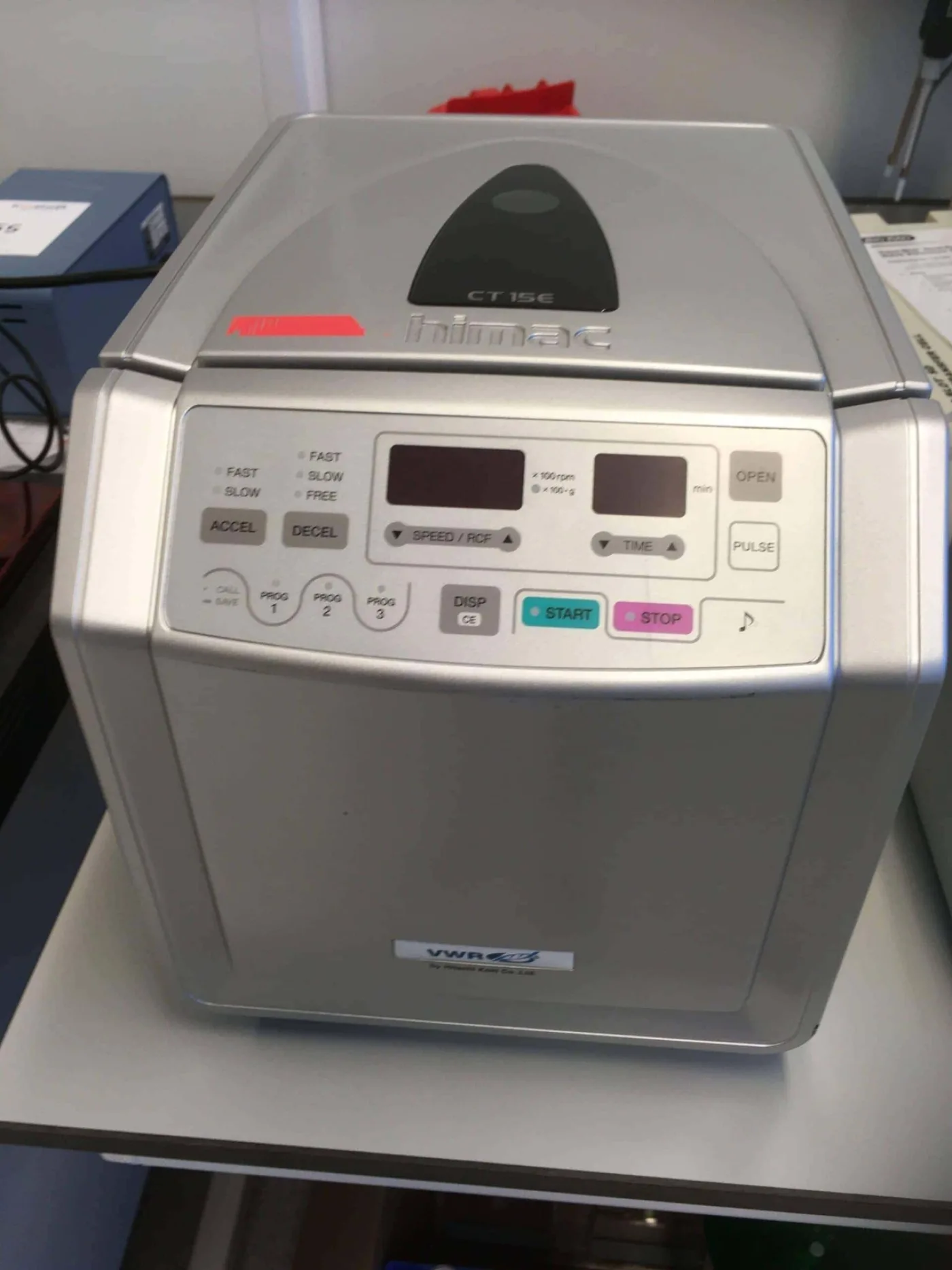 Hitachi HIMAC CT15E Centrifuge - 1