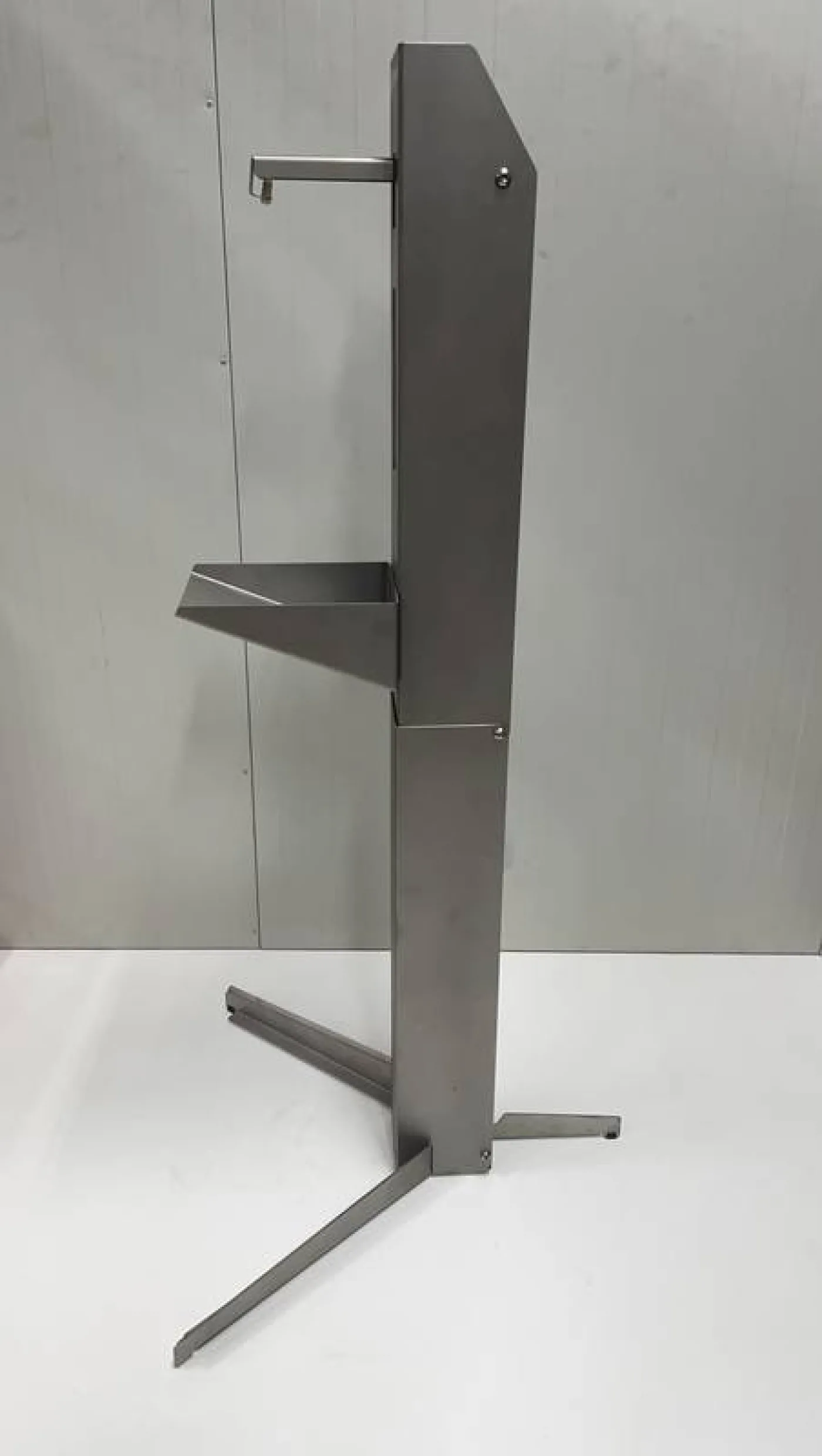 Hand sanitizer dispenser pole - Desinfection - 7