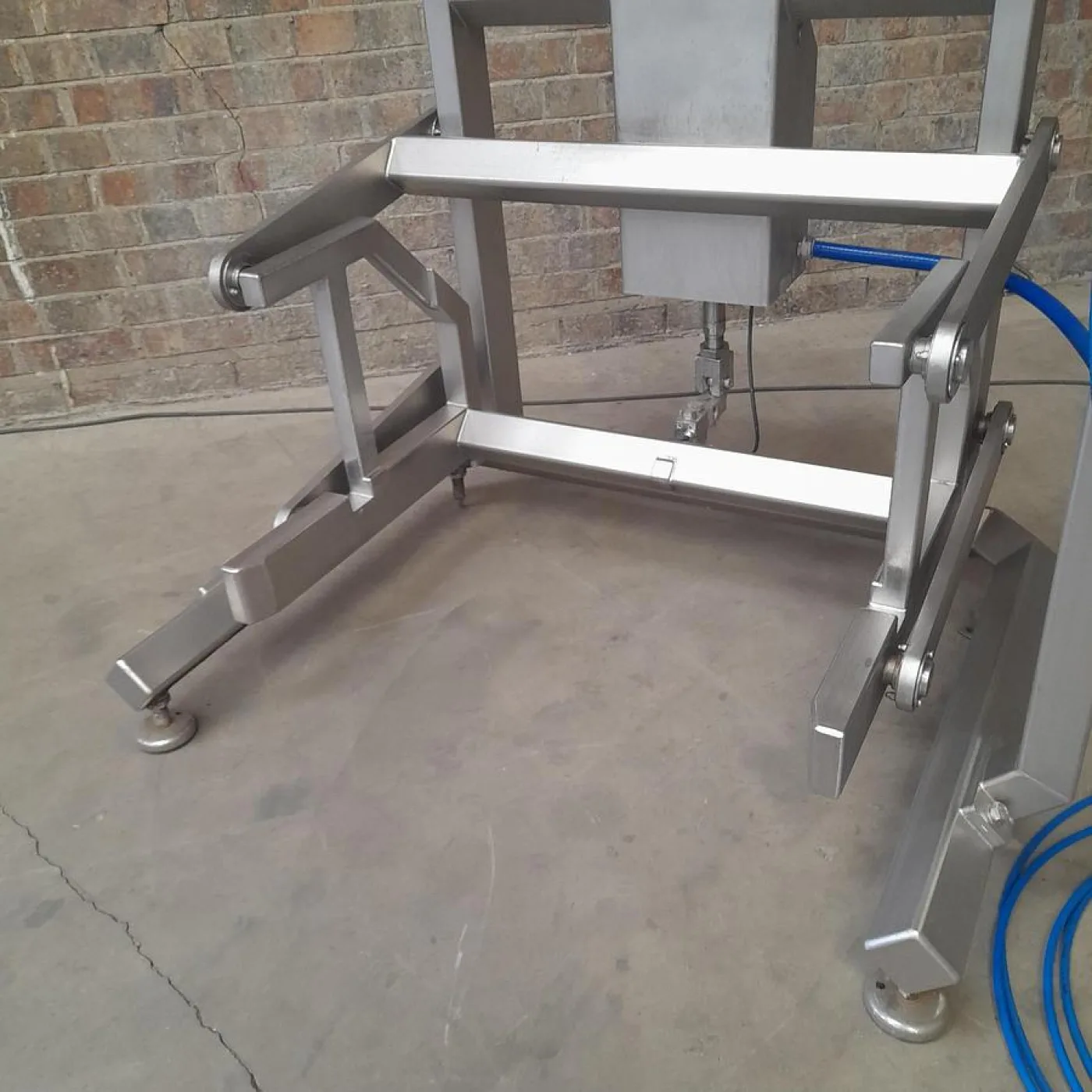 Used 2018 Syspal Tote Bin Weigher - 4