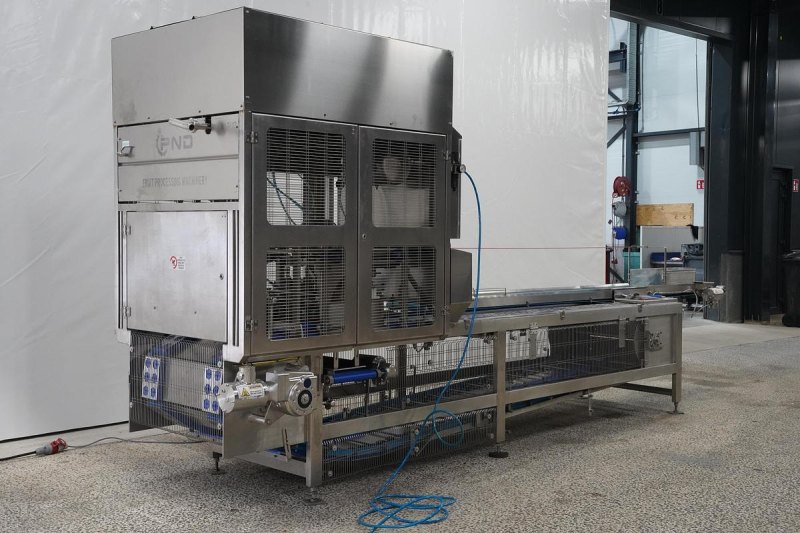 2021 PND Aardbeiensnijder type, De-clayx machine