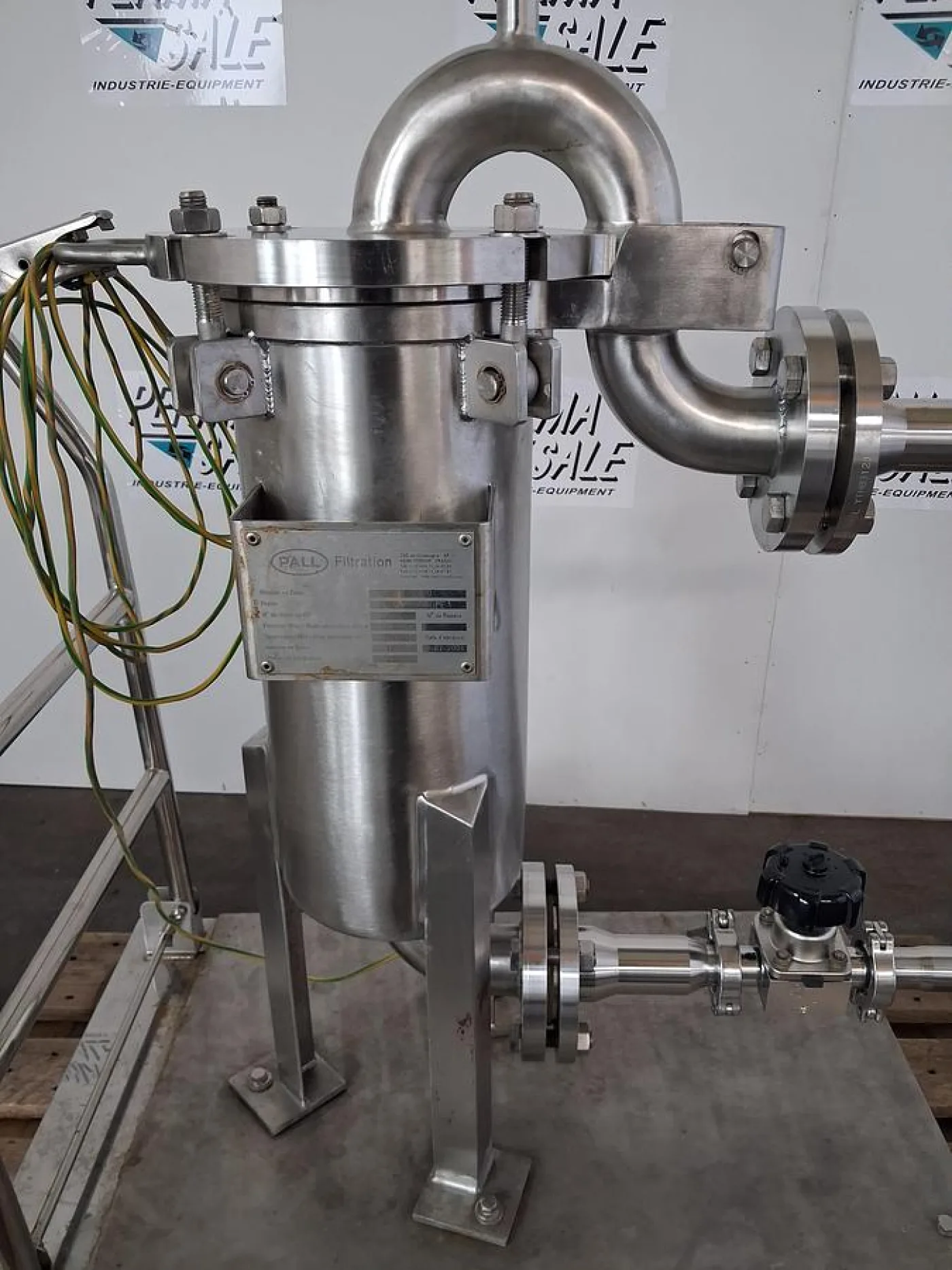 Pall Filtration C18 FD Stainless Steel Liquid Filter Housing - 2