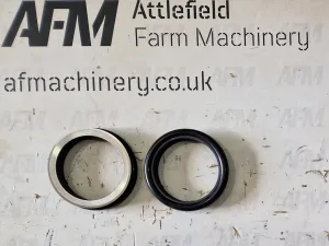 Challenger Mid Roller Seals MT700 and MT800 /175-7513 N / 547913D1 N / 579845D1N