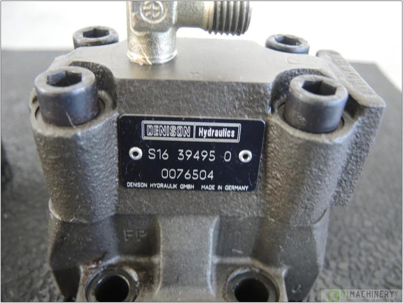 2000 DENISON D4S03921344B1 AI2237