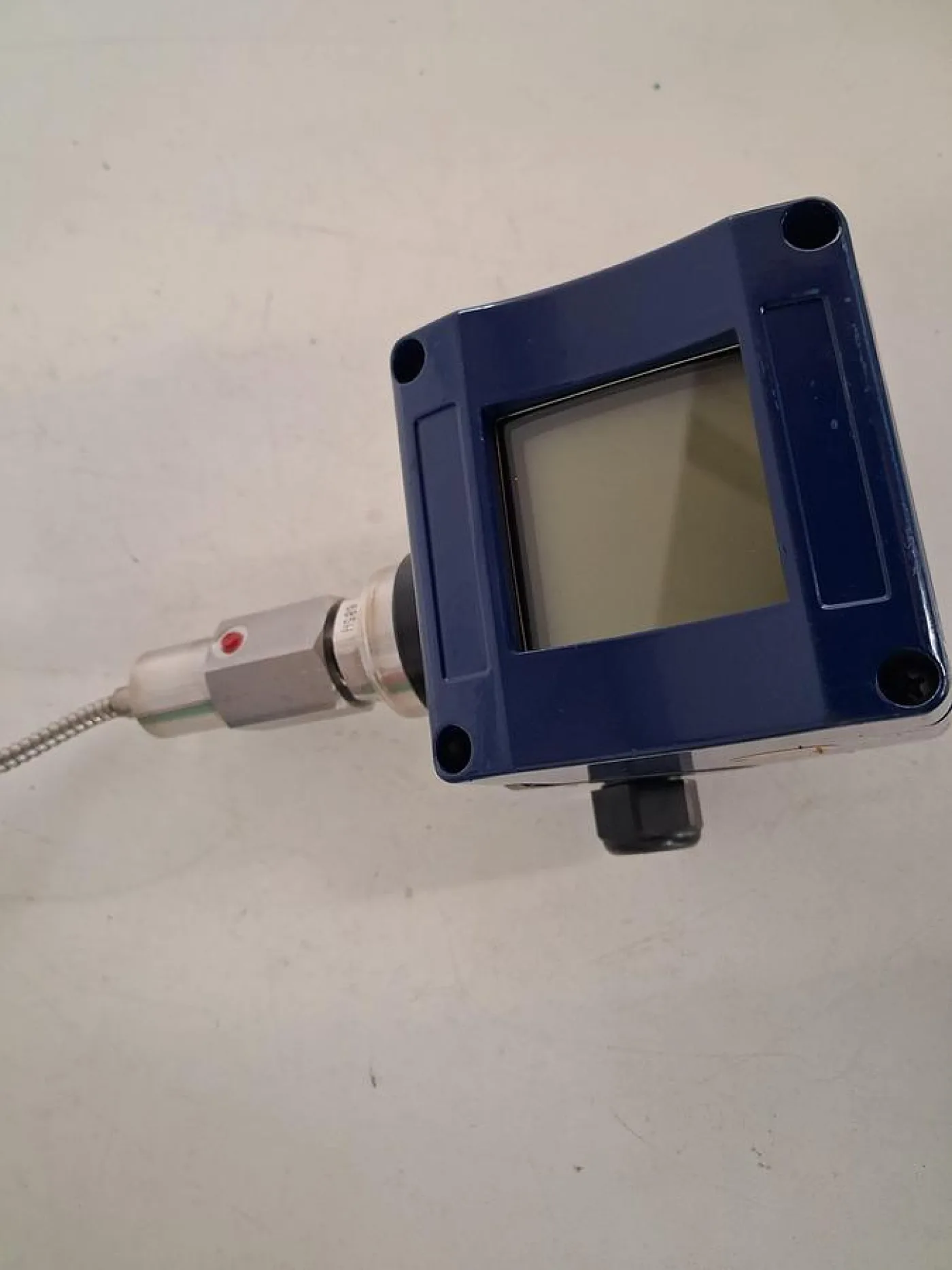 WIKA IUT-10 Druckmessumformer mit DN-40-Druckmittler - 7