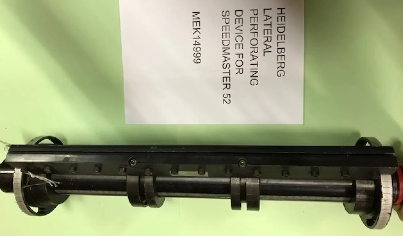 Heidelberg SM 52 lateral perforating device - 2