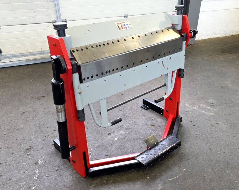 Händische Schwenkbiegemaschine HOLZMANN AKM 1020 PS