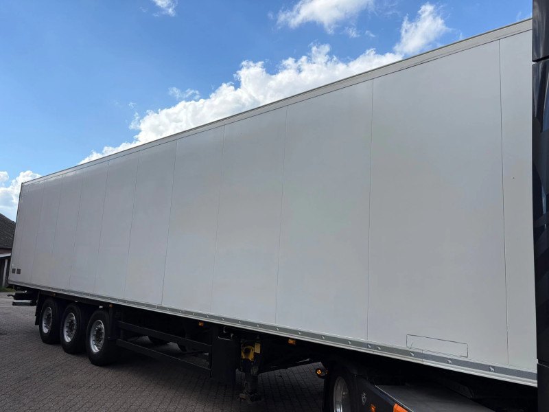 Schmitz Cargobull N/A SKO 24 5x Meatrails Rohrbahnen Fleisch Carrier Vector 1950MT NL Trailer APK/TUV 08-2026