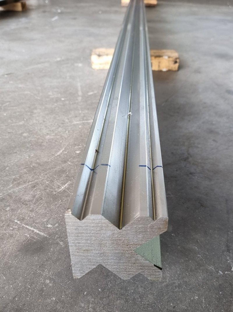 Abkantwerkzeug Multi V-Matrize 3100 x 80 x 80 mm