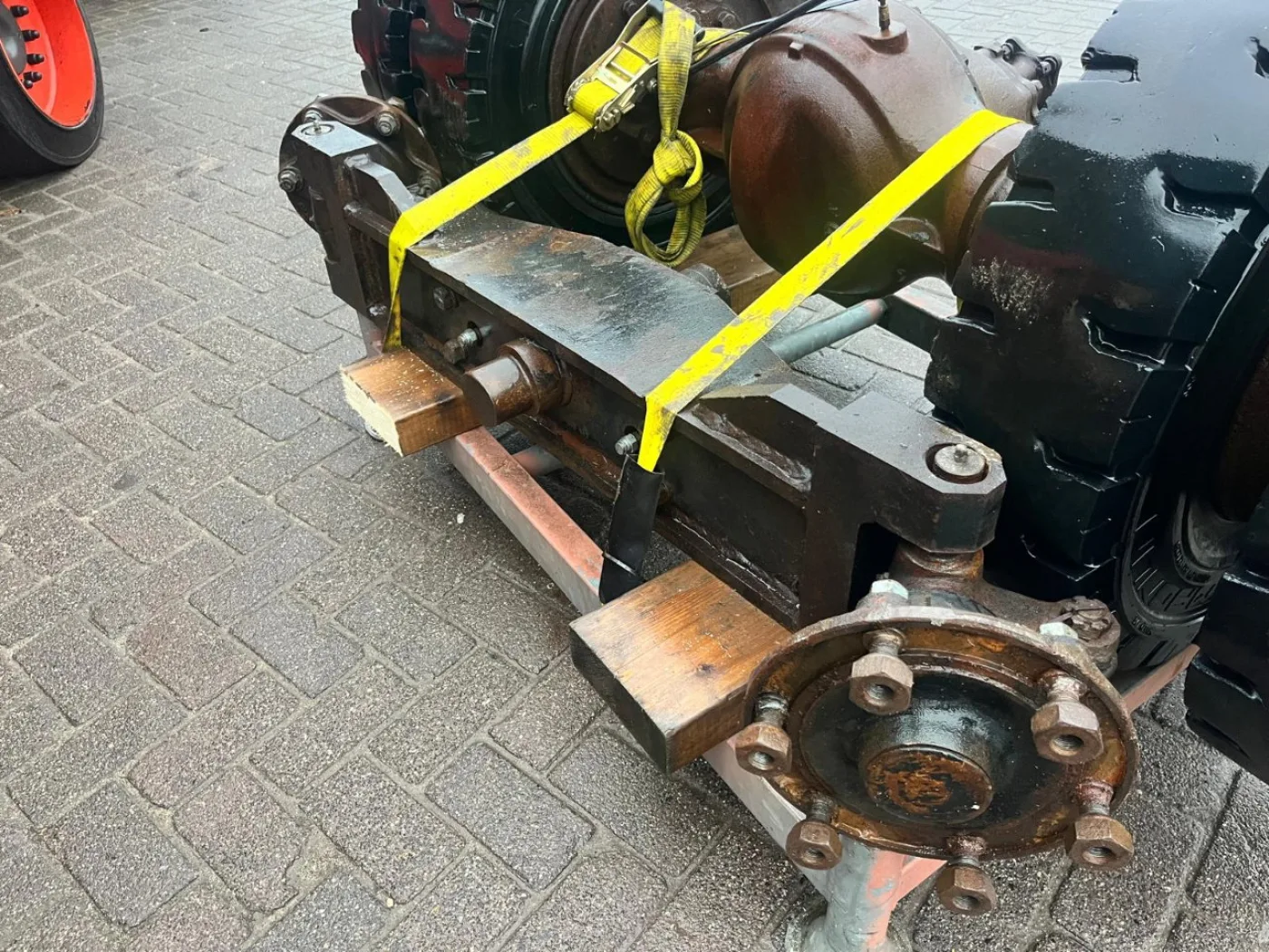 Nissan 7 ton - 6