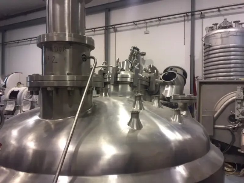 USED BACHILLER REACTOR 1700 LITERS STAINLESS STEEL WITH HALF-COIL AND HERMETIC INSULATION