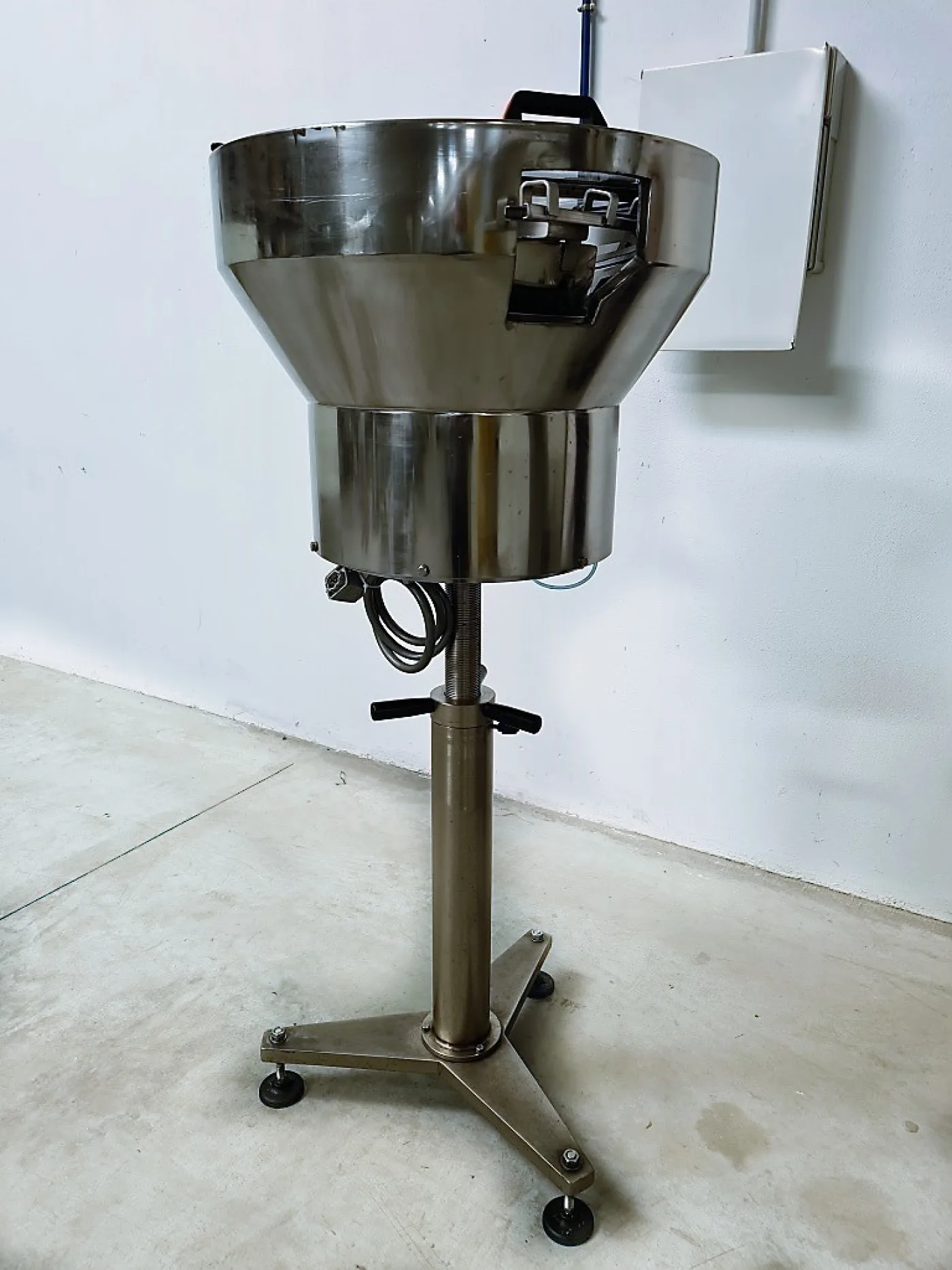ALIMENTATORE ORIENTATORE VIBRANTE - 5