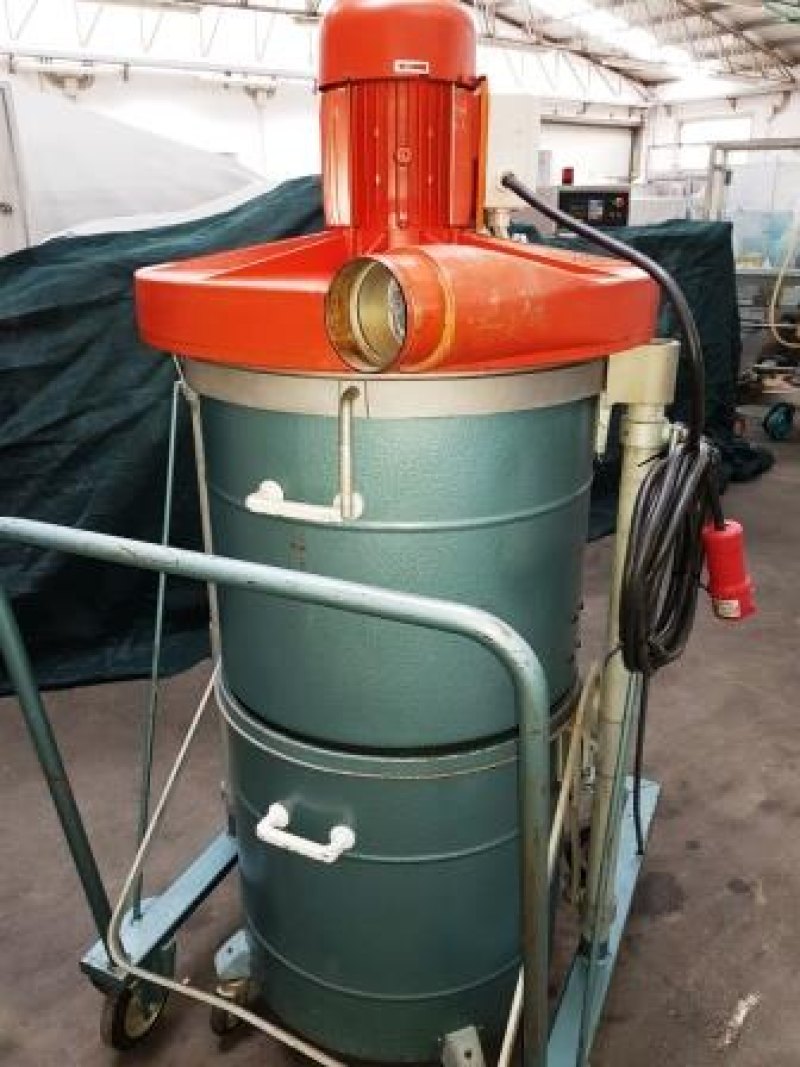 ASPIRATORE INDUSTRIALE – RIBO – MOD. V5/D6