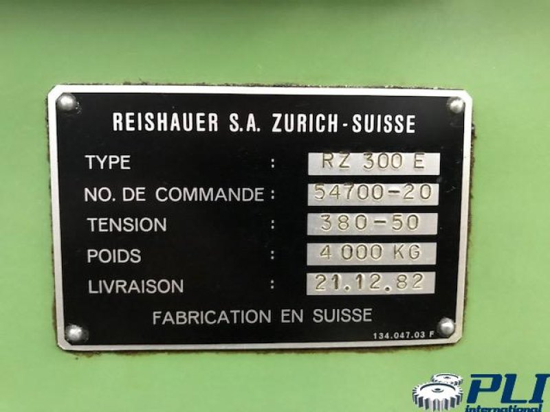 Gear grinding machine – Reishauer RZ 300E