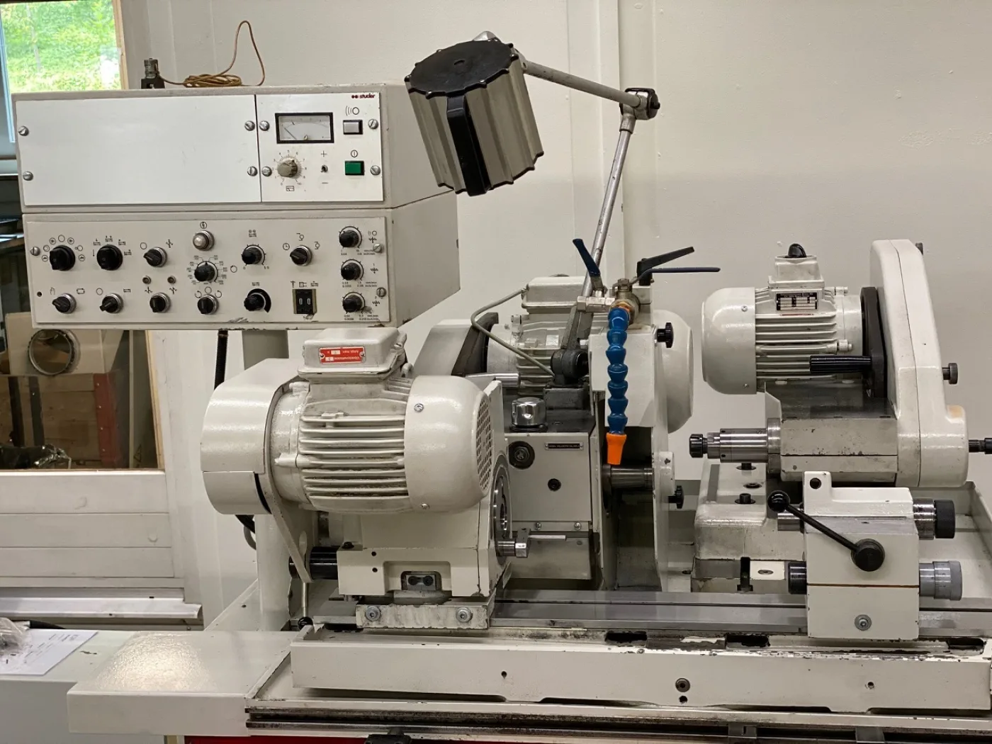 RECTIFIEUSE CYLINDRIQUE “STUDER” TYPE S-20 2 - 4