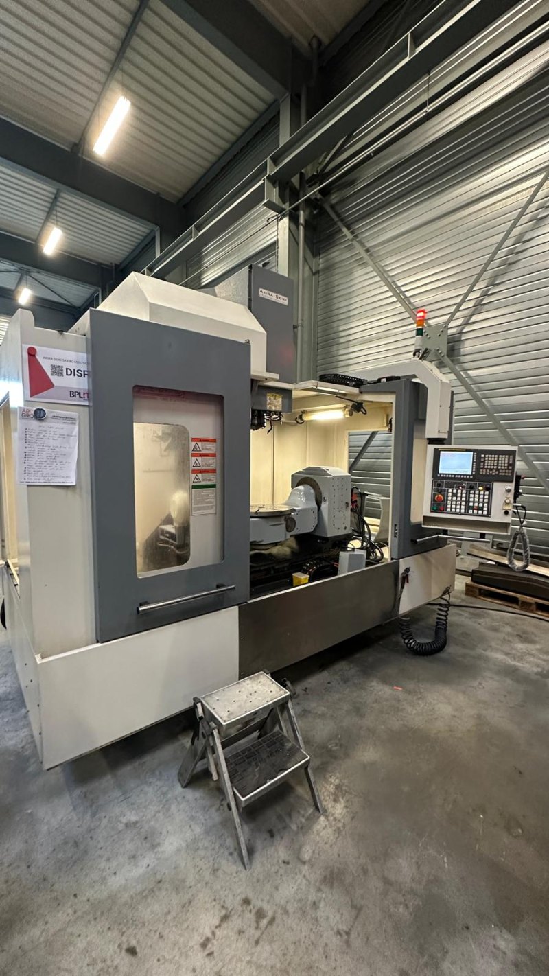 Akira Seiki 5AX AC650 5-Axis Vertical Center