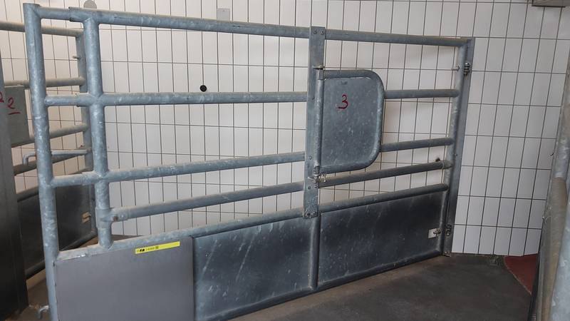 Stable gates