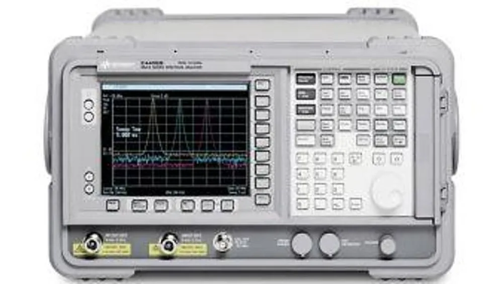Agilent Technologies (HP) E4405B/1D5/STD