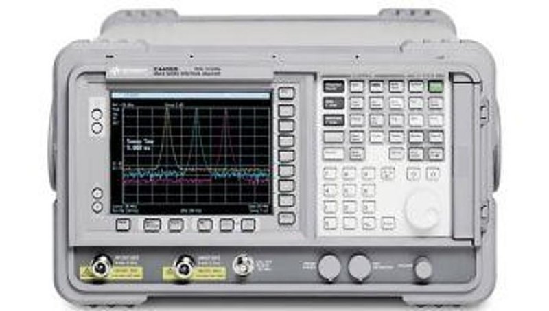 Agilent Technologies (HP) E4405B/1D5/STD