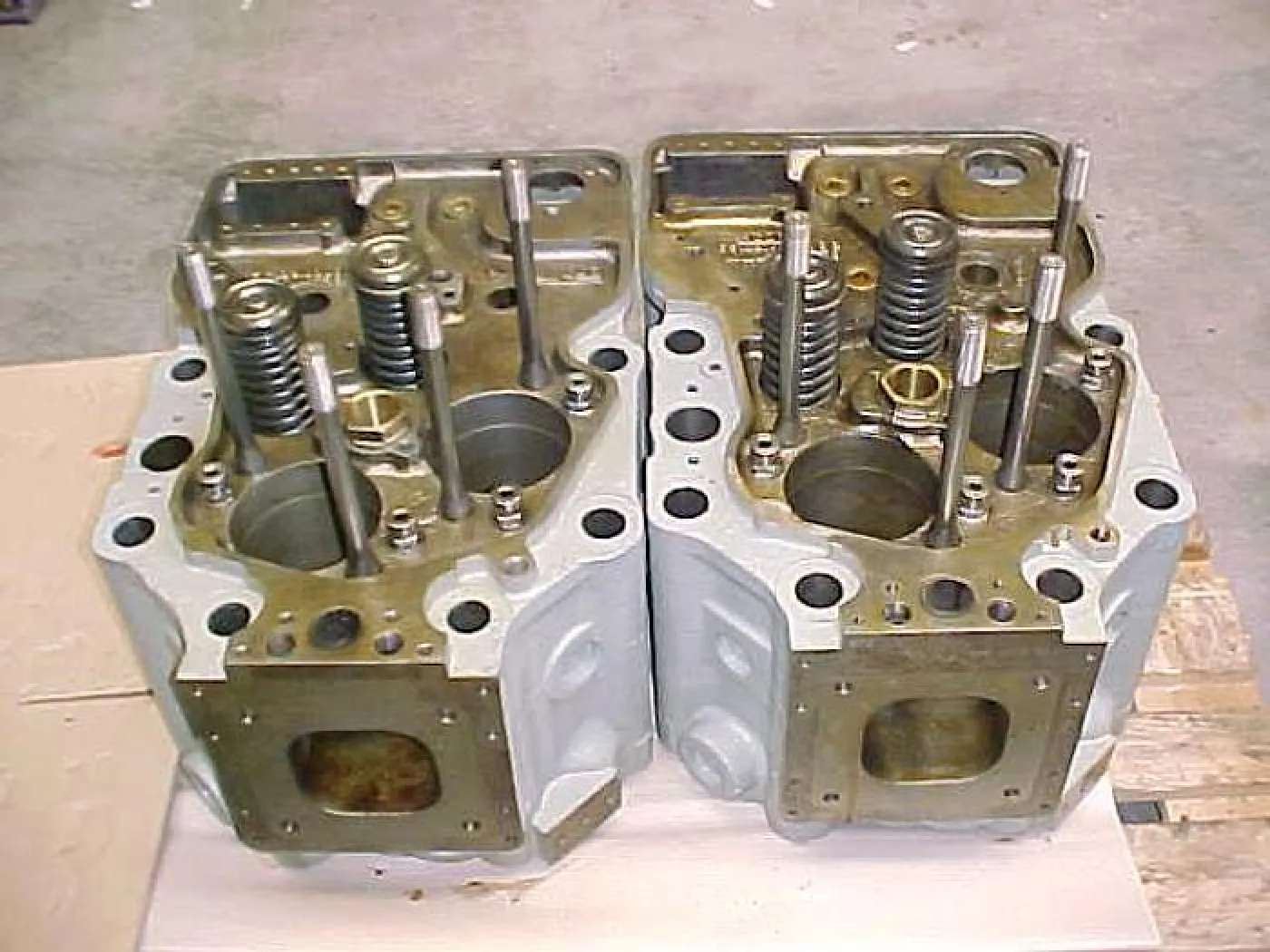 CYLINDER HEADS MWM TBD 510-L6 / L8 - 5