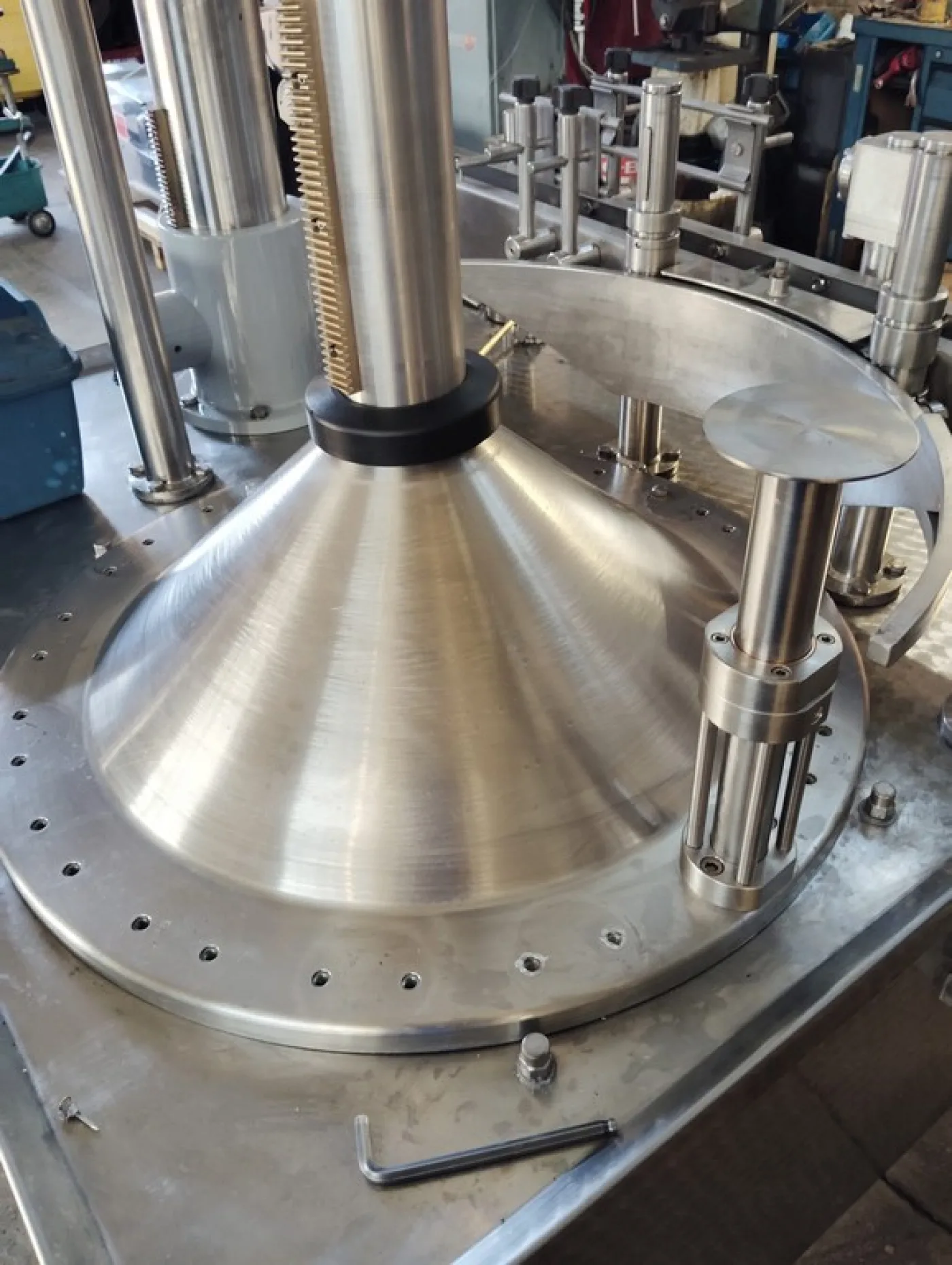 MONOBLOCK GAI 16/1 IN STAINLESS STEEL, WITH CONVEYOR BELT AND BOTTLE FINAL PLATE, SECOND-HAND MACHINE - 2