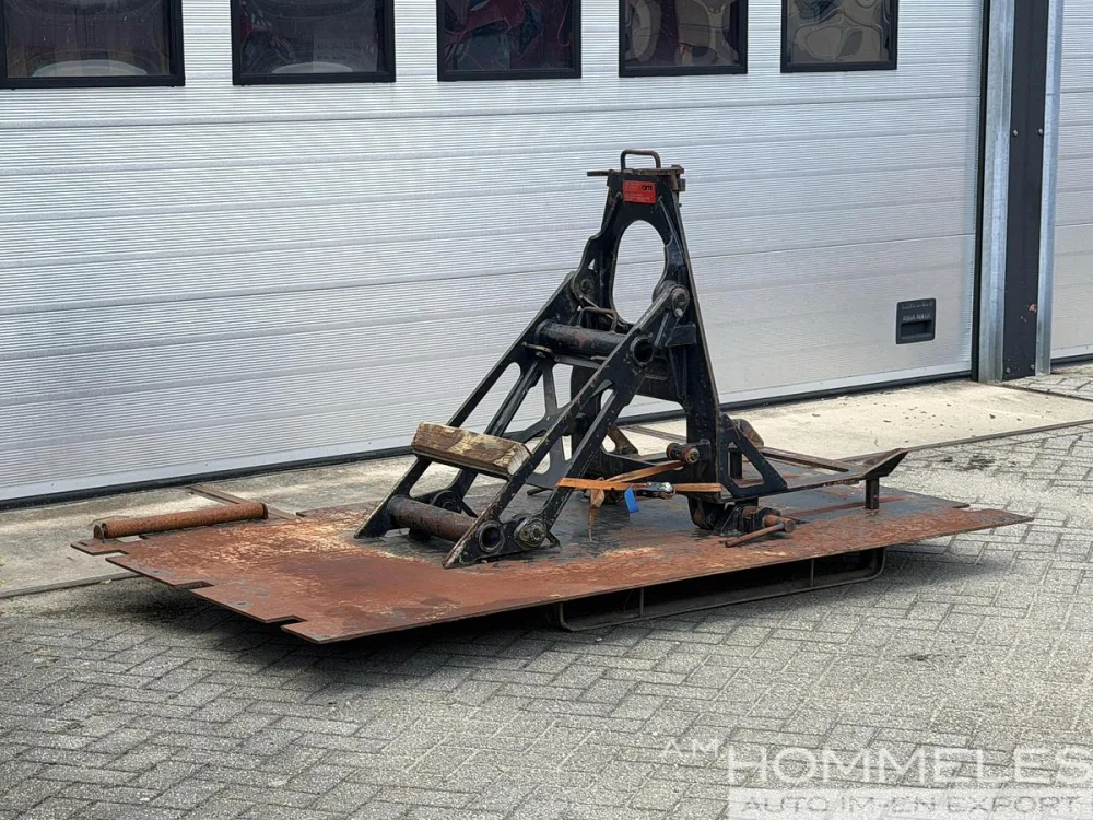 Transport support for the ICE vibratory hammer