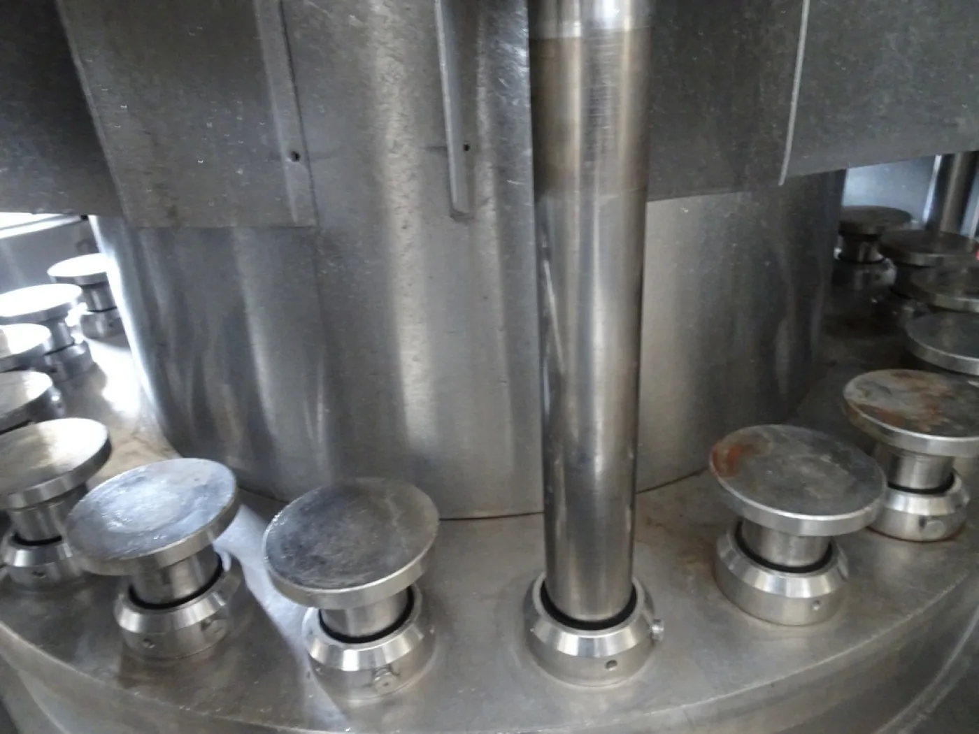BC ISOBARIC FILLER 24 VALVES, SECOND-HAND MACHINE - 3