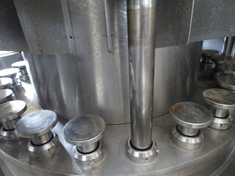 BC ISOBARIC FILLER 24 VALVES, SECOND-HAND MACHINE