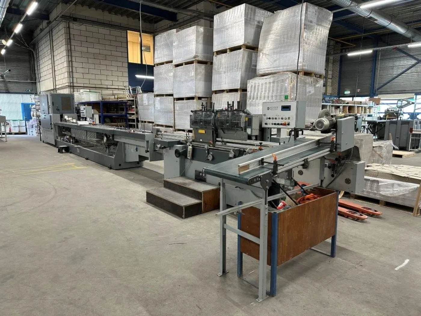 Sigloch SB 6000 bookback gluing and lining machine - 1