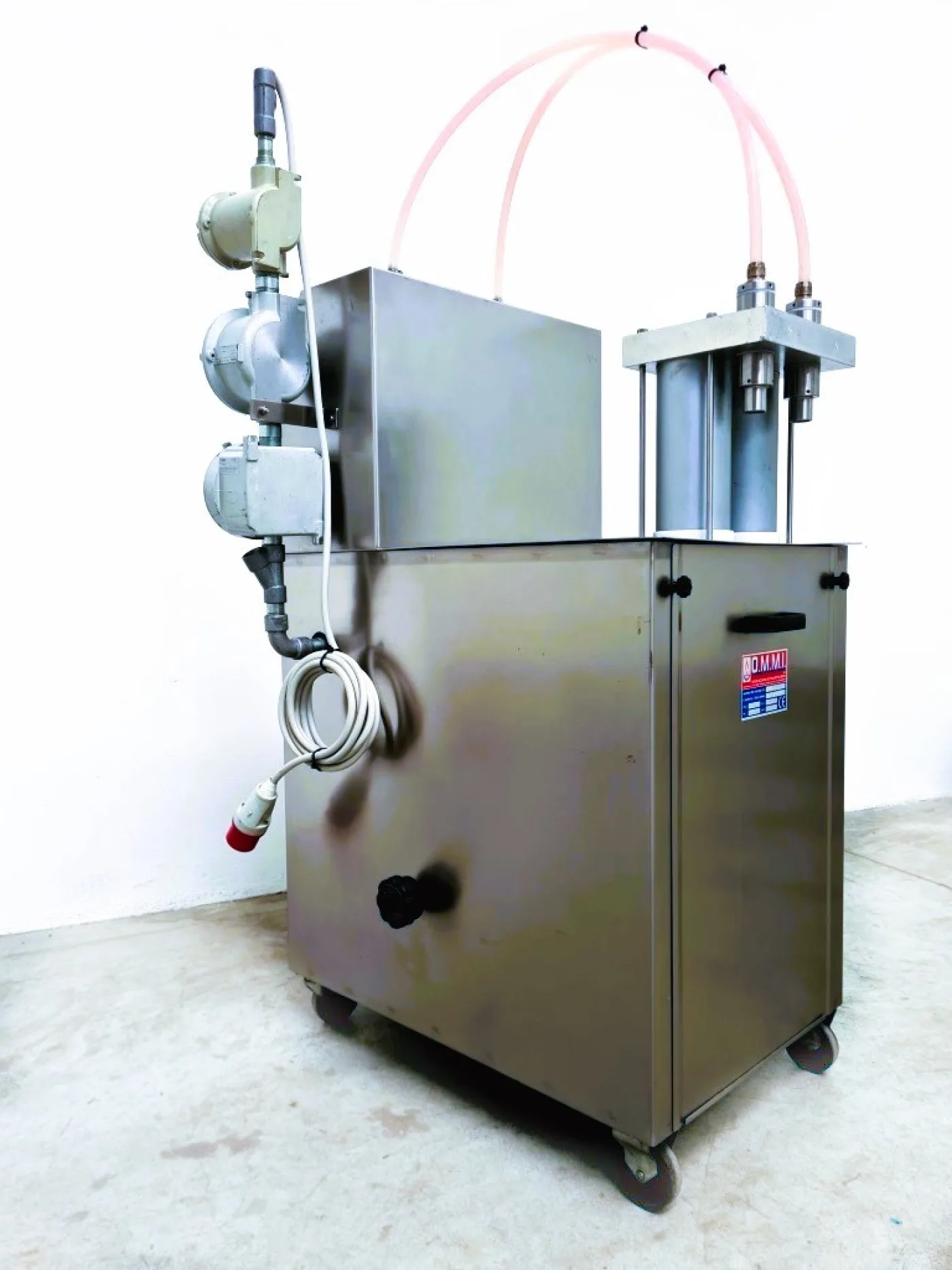 RIEMPITRICE LIQUIDI – OMMI – MOD. C1 - 2