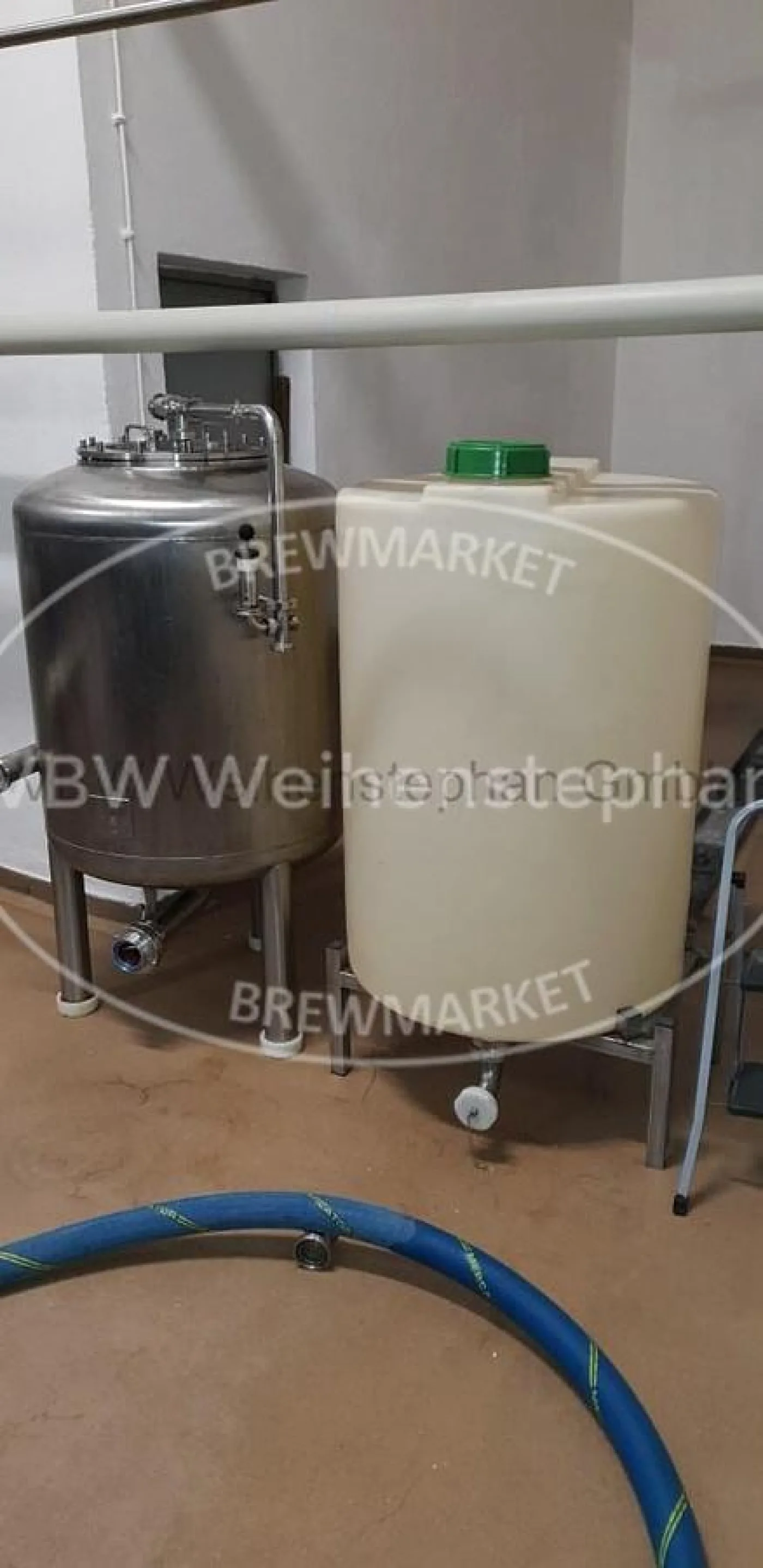 Pressure tank - 1