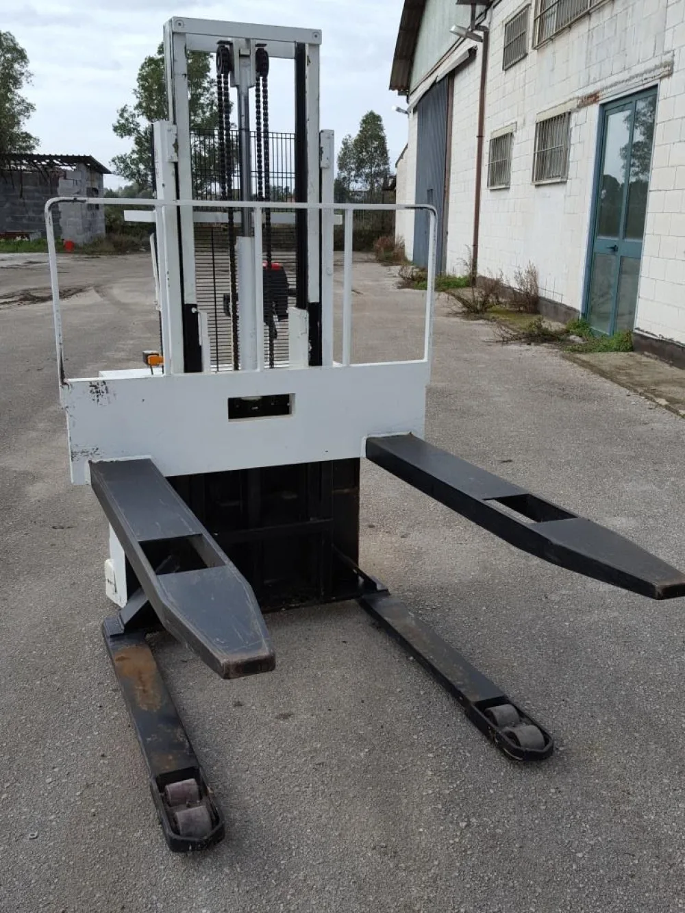 CARRELLO ELEVATORE ELETTRICO – ICEM – MOD. 13/240
