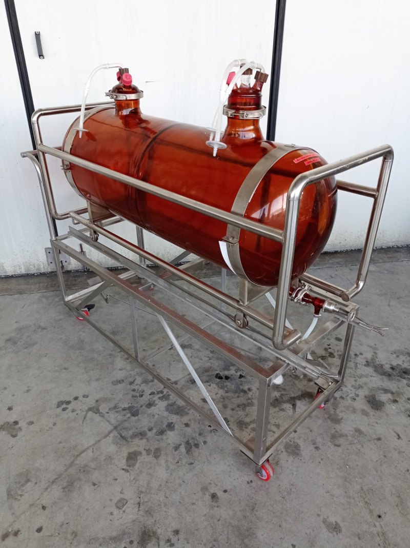 SERBATOIO IN VETRO CARRELLATO – MOD 200 LT