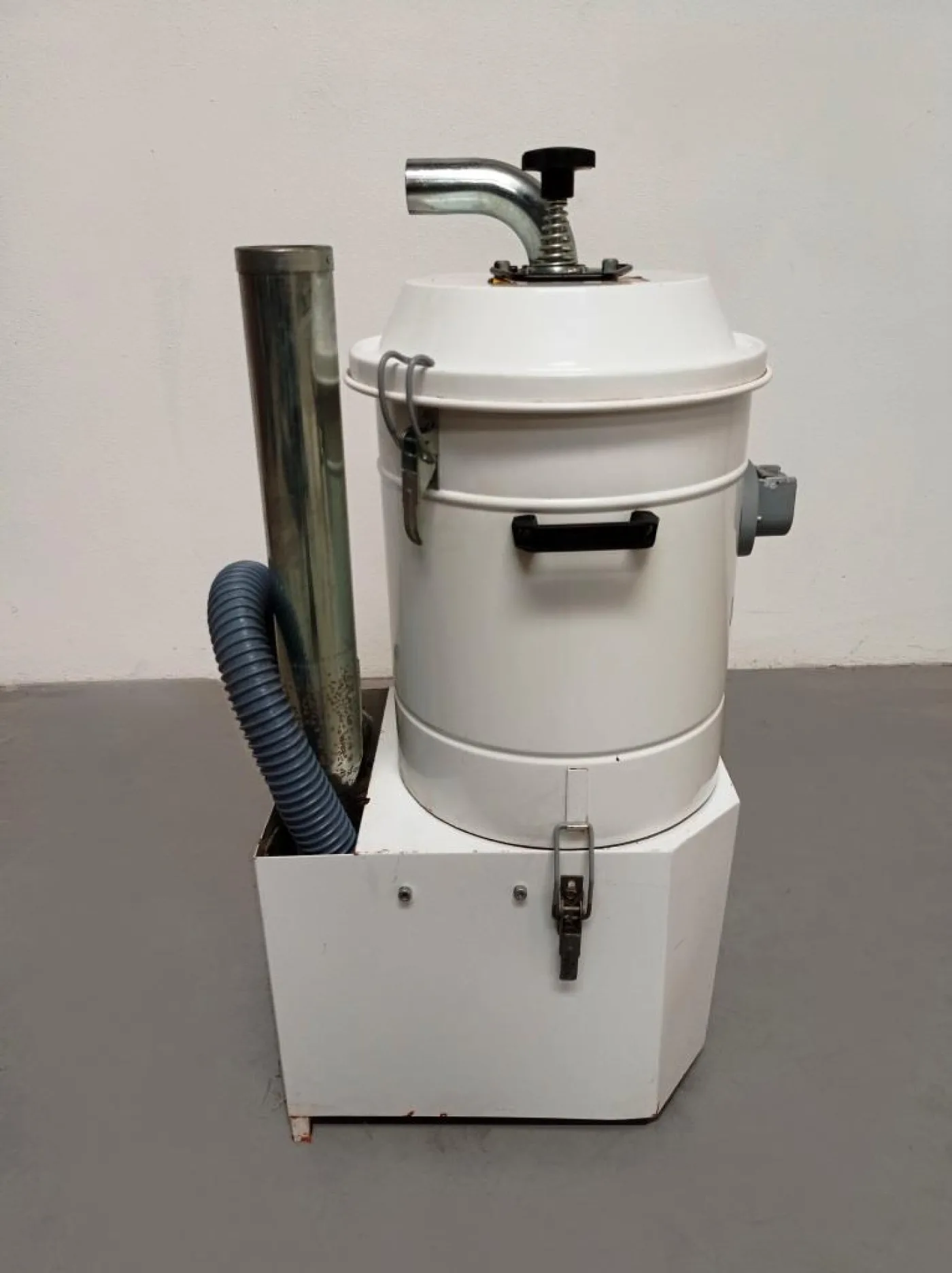 ASPIRATORE INDUSTRIALE PER POLVERI – NILFISK CFM – MOD. 3151 - 3