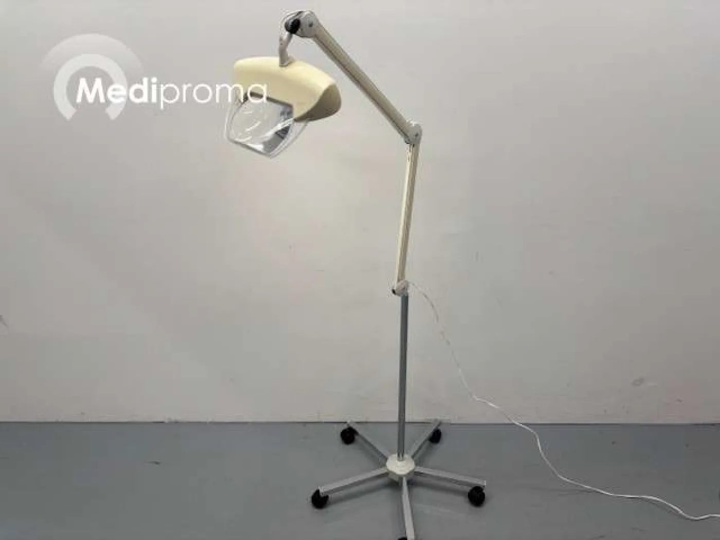 Luxo Loep - 1