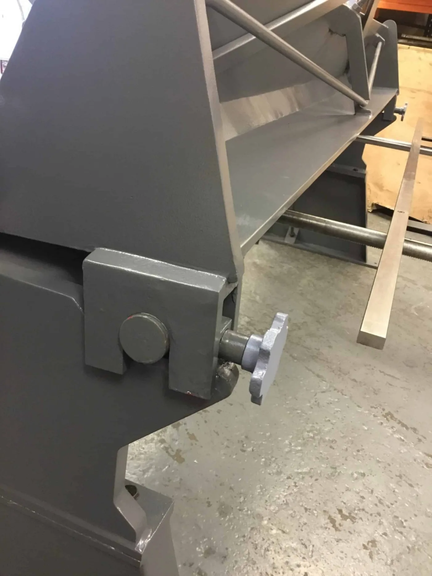 WNS Heavy Duty Box & Pan Folder 1346mm x 2.5mm - WNS - W. Neal Services Ltd - 8