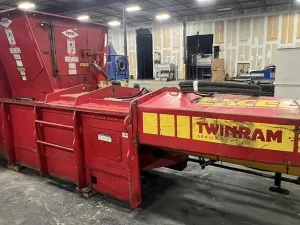 EXCEL 2R9 Baler
