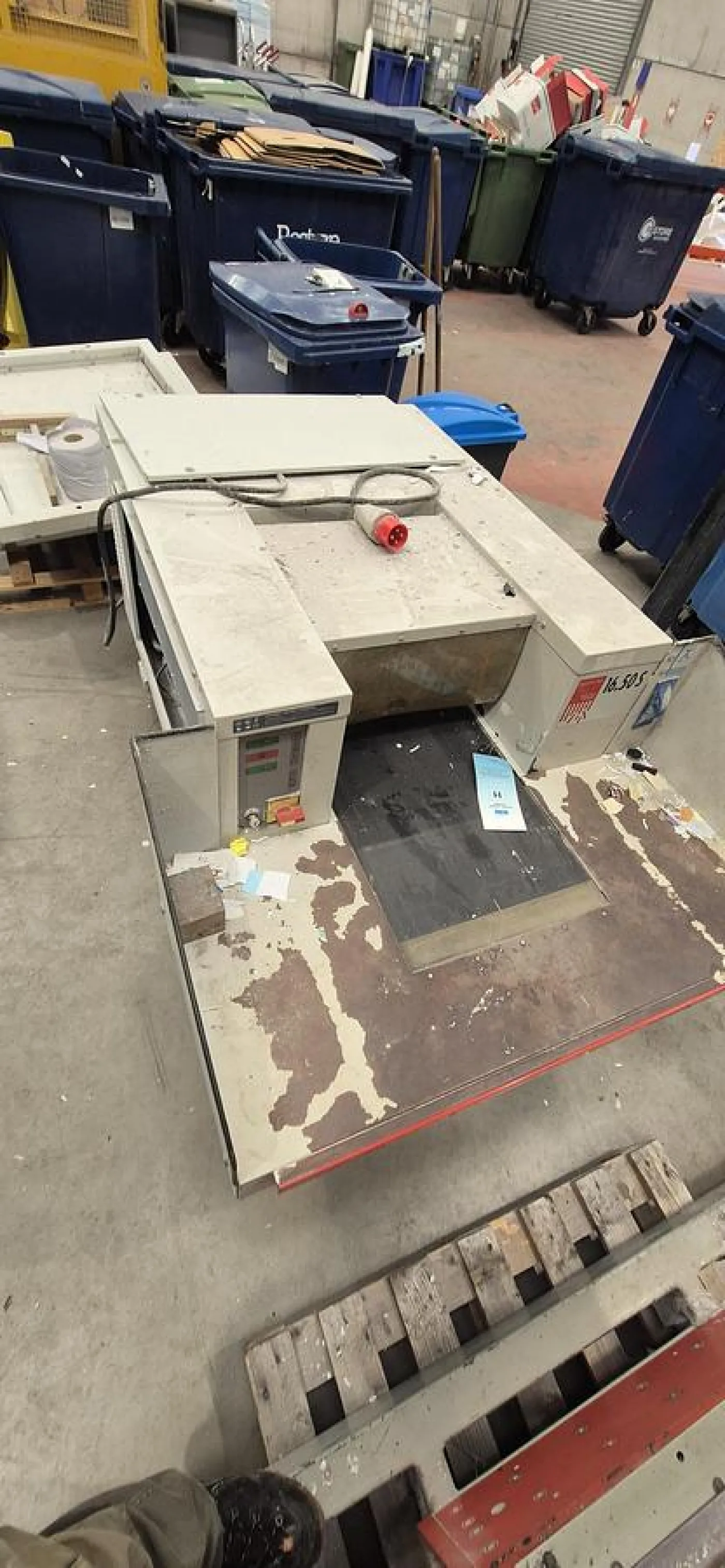 2015 Martian Yale 16.50 Heavy Duty Paper Shredder - 3