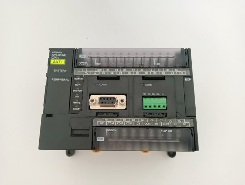 Omron Steuerung CP1L-M30DT1-D
