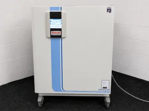 Thermo Scientific HERAcell 240i Tri-Gas Incubator