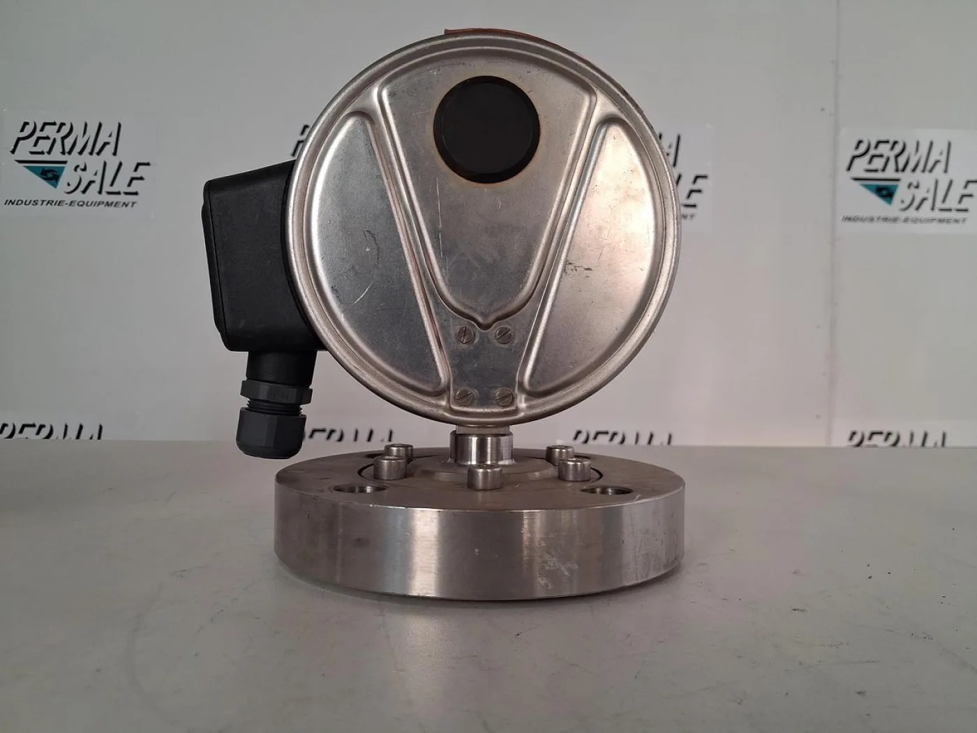 WIKA NG 160 Kontaktmanometer −1 bis 9 bar DN 50 - 5