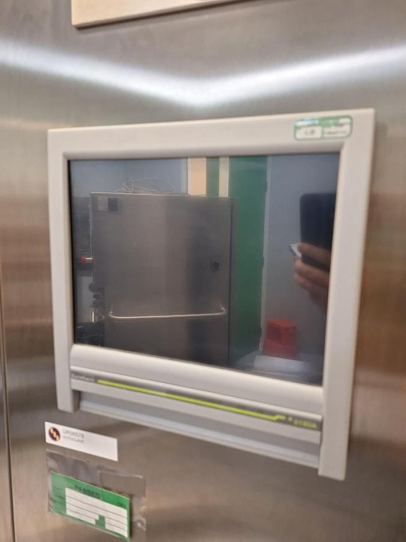 MMM Group Vakulab HL Medical Autoclave
