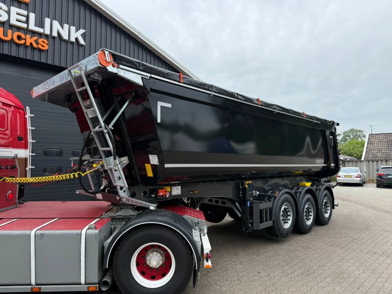 Schmitz Cargobull SKI 24 SL 28 m³ Steel Tipper with Lift Axle and Automatic Tarpaulin, New