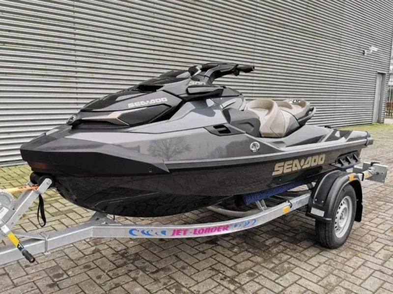 Sea doo GTX LTD 300 Limited New and Unused!